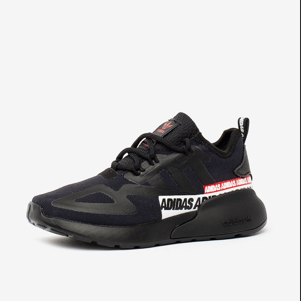 Adidas Sneakers